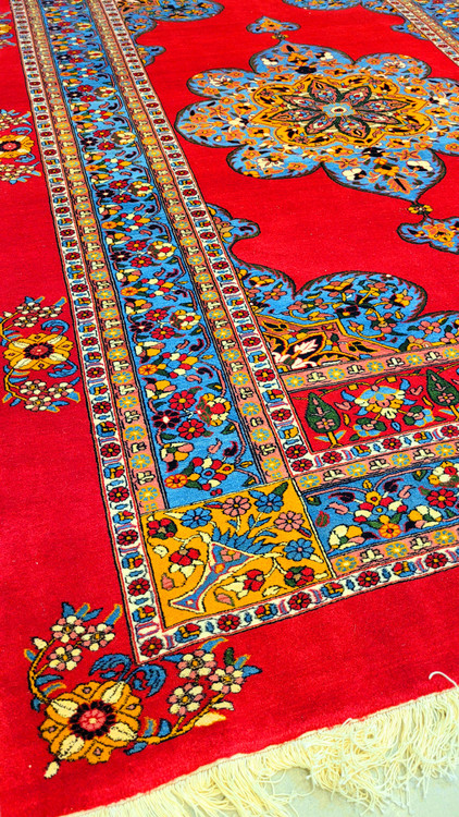 فرش ایرانی لچک ترنج