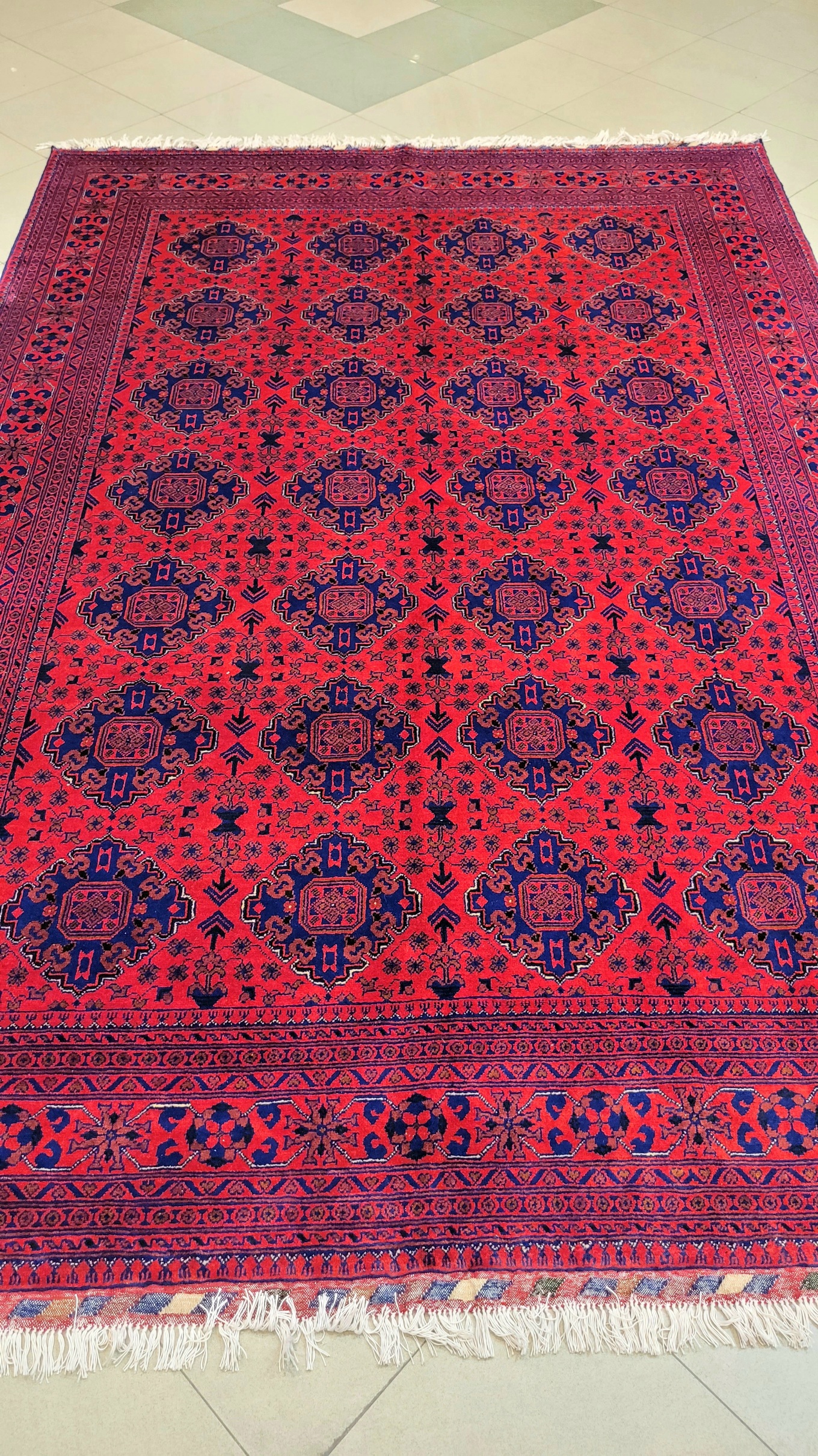 فرش دستبافت کرک مرینوس نقشه قابی 200×300 رنگ گیاهی قرمز 35رج