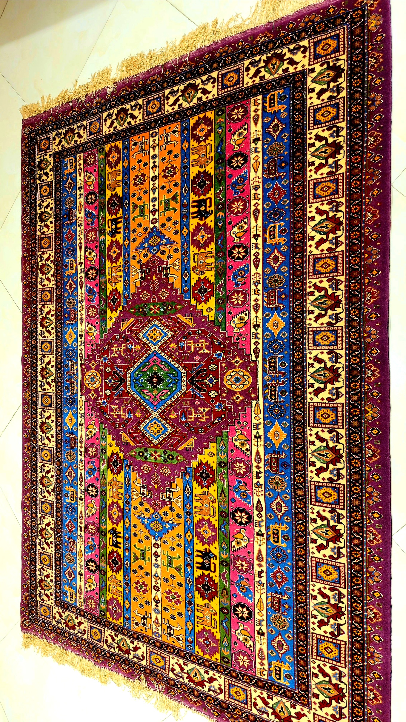 farsh-dastbaft-qashqai-moharramat-handmade-veg-dye-silk-warp-weft-140x200.jpg
