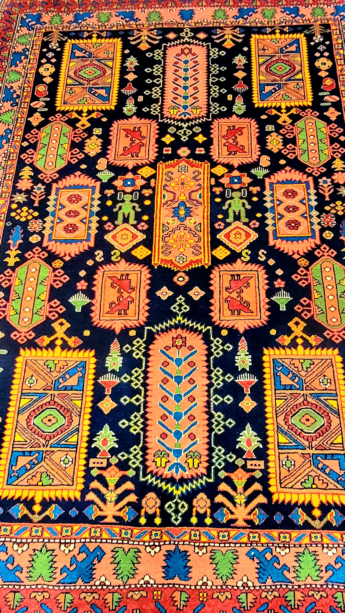 . qashqai-carpet-museum-pattern-natural-dye-silk-foundation-40raj-140x200.jpg