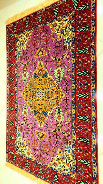 فرش دستبافت قشقایی با چله و گل ابریشم، طرح لچک و ترنج، ابعاد 140×200 سانتیمتر