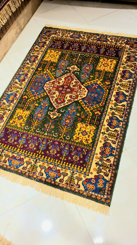 persian-rug-qashqai-silk-pile-natural-dye-140x200.jpg