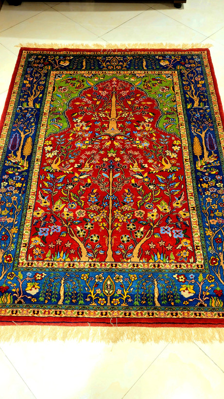 فرش دستبافت اصیل ایرانی