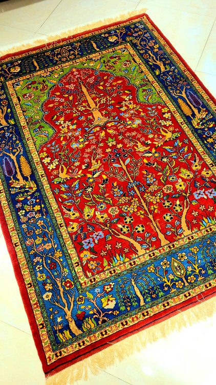 qashqai-handwoven-rug-derakhti-design-silk-wool-40raj.jpg
