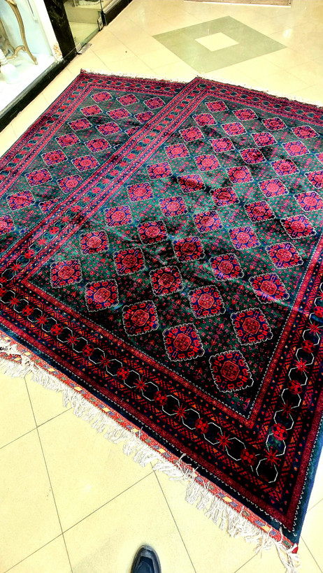 فرش دستبافت کرک مرینوس نقشه قابی