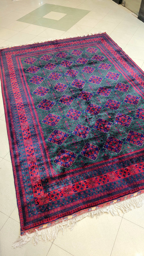 فرش دستبافت کرک مرینوس نقشه قابی رنگ گیاهی لاکی و سبز