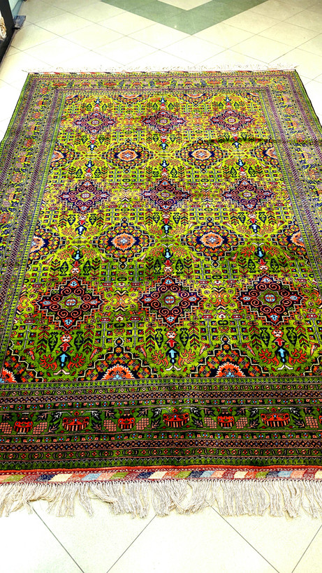 فرش دستبافت کرک مرینوس رنگ گیاهی