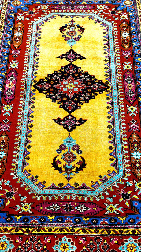 farsh-qashqai-dastbaft-lolbaft-kaf-gol-abrisham-40raj-120x180.jpg