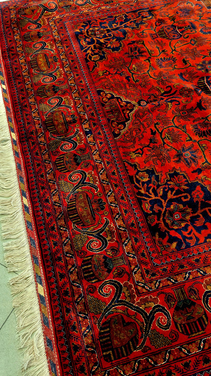 فرش دستبافت کرک مرینوس جام شراب