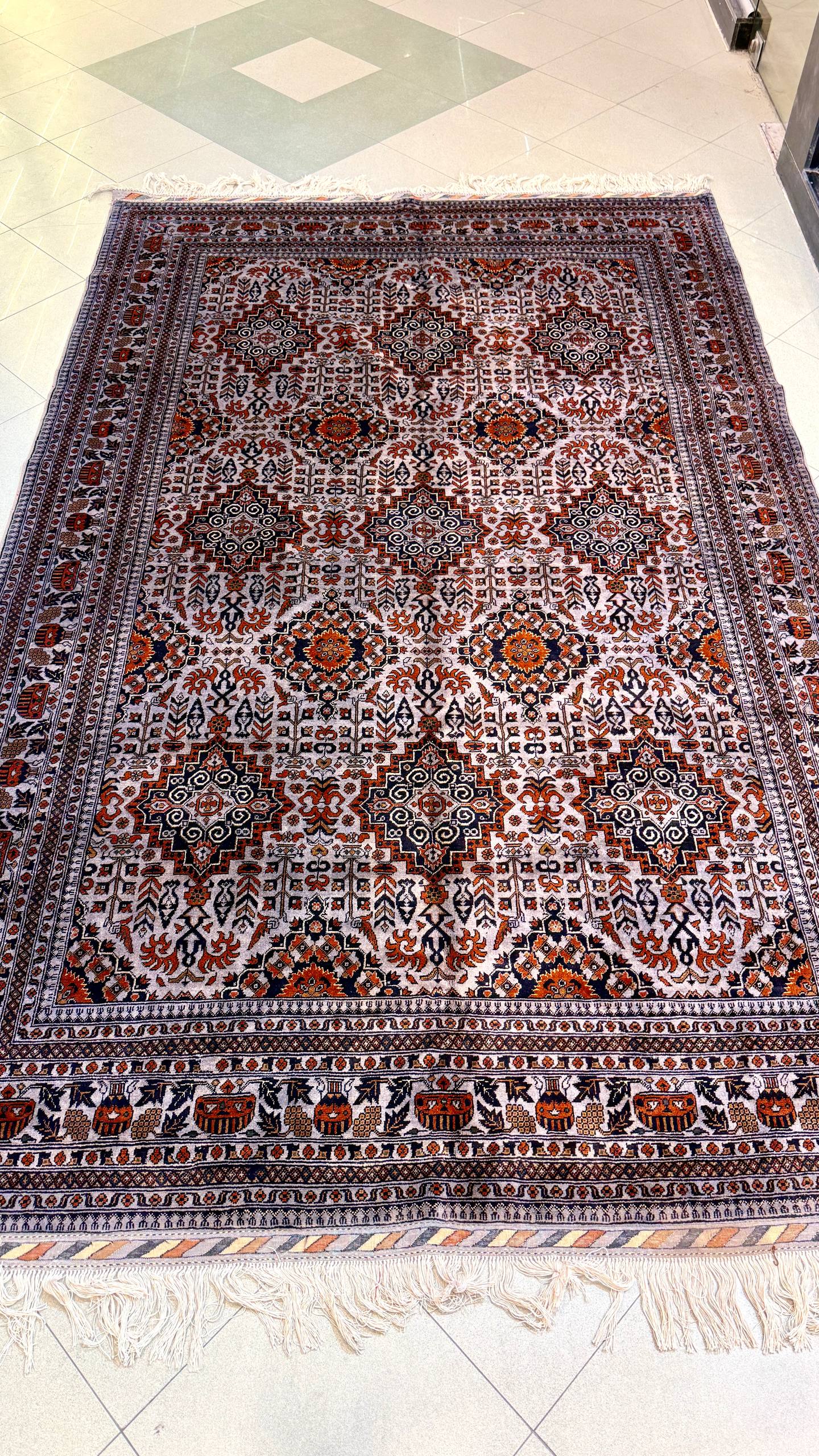 farsh-dastbaft-khan-mohammadi-45raj-gray.jpg