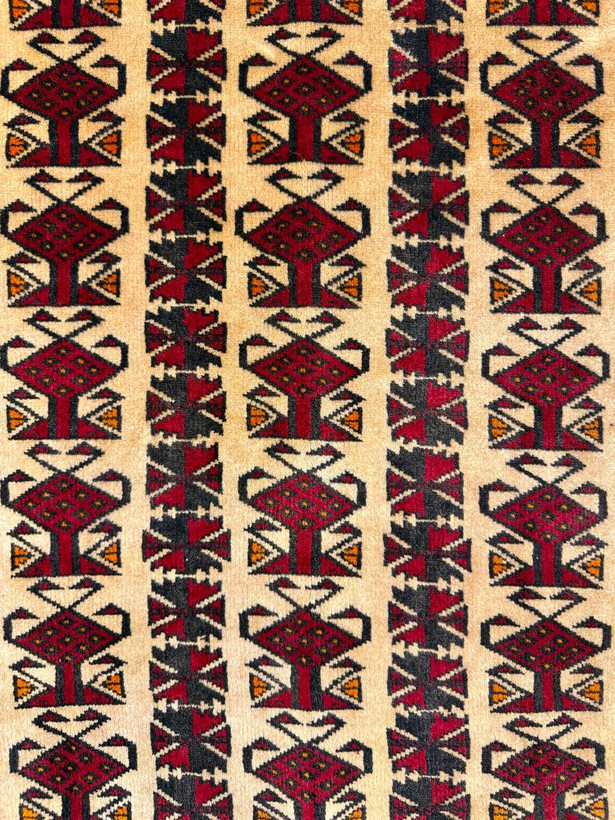 product/ghaliche-dastbaf-barg-taki-130x88/
