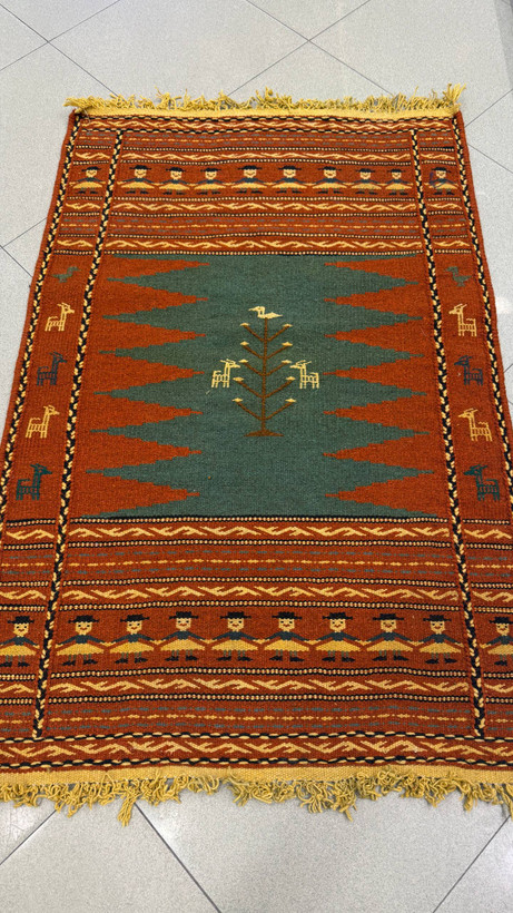گلیم دستبافت ابعاد80*120تمام پشم رنگ گیاهی