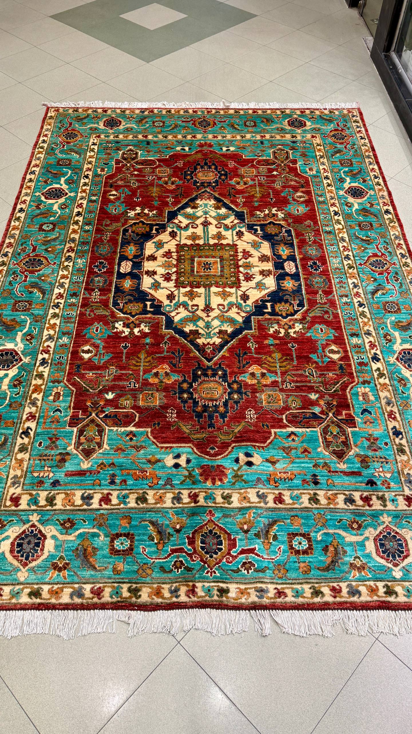 handmade-sultanabad-heriz-azerbaijan-carpet-200x300