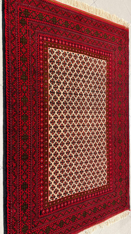 ghaliche-dastbaf-barg-taki-130x202