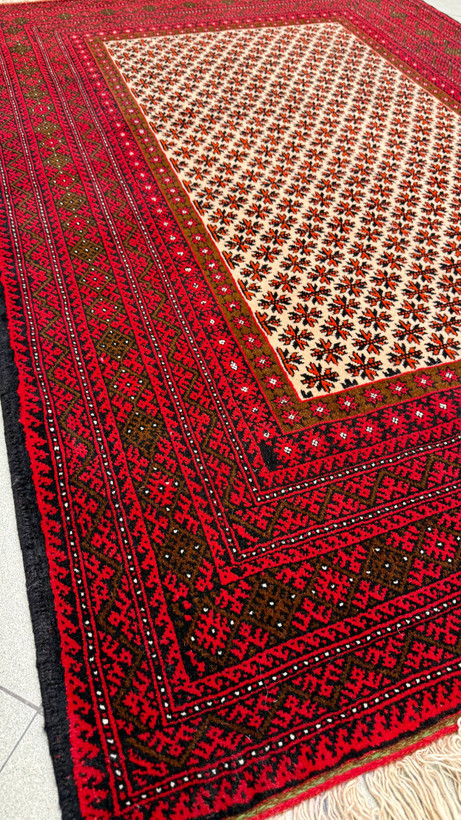 ghaliche-dastbaf-barg-taki-130x202